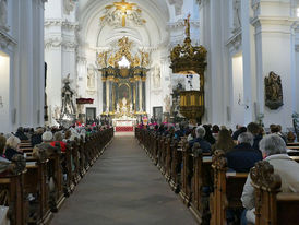 Abschlussvesper der Bischofskonferenz mit Spendung des Bonifatiussegens (Foto: Karl-Franz Thiede)